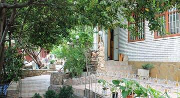 Фотографии Гостиница Таврический г. Алупка Крым (Россия) №5 Фото Гостиница Таврический г. Алупка 5