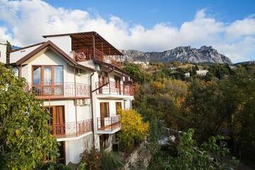 Фотографии Гостевой дом Лавровый Сад г. Алупка Крым (Россия) №1 Фото Гостевой дом Лавровый Сад г. Алупка 1
