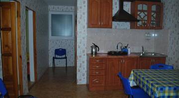 Фото номера Дом с 2 спальнями Гостевой дом Чайка г. Алупка 8