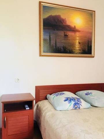 Фото номера Семейный номер с ванной Гостиница Анастасия г. Алупка 8