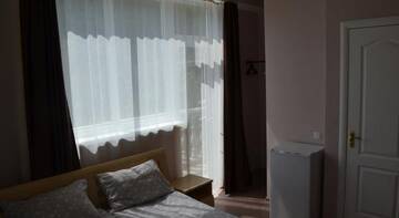 Фото номера Двухместный номер с 1 кроватью Гостевой дом Villa Cosa Nostra г. Алупка 3