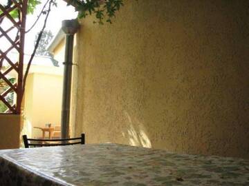 Фото номера Классический четырёхместный номер Гостиница Guest House Natali г. Алупка 3