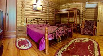 Фото номера Четырехместный номер Гостиница Al-Hayat г. Алупка 2