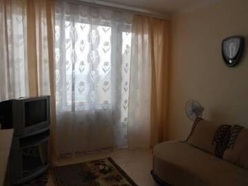 Фото номера Семейный номер с балконом Гостиница Guest House Lenina 35 г. Алупка 13