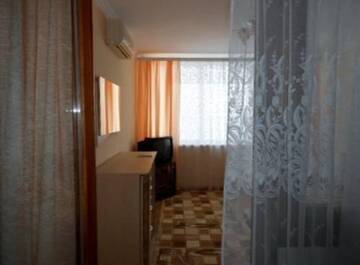 Фото номера Люкс с кроватью размера &quot;king-size&quot; и видом на море Гостиница Guest House Lenina 35 г. Алупка 11