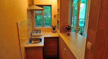 Фото номера Четырехместный номер с ванной Гостиница Guest house Ostrovok leta г. Алупка 2