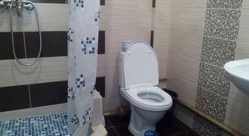 Фото номера Стандартный трехместный номер Гостиница Guest house Margarita г. Алупка 3