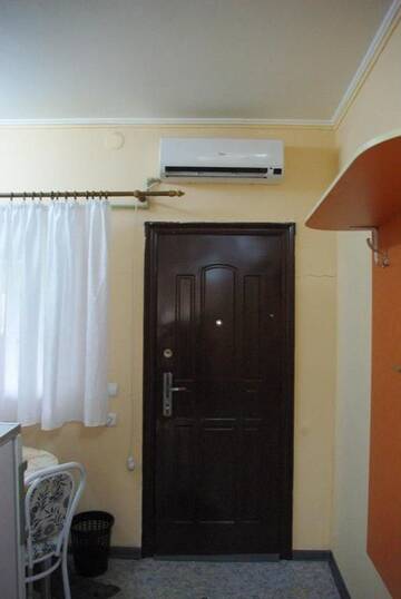 Фото номера Стандартный семейный номер Гостиница Guest House 34 Meridian г. Алупка 9